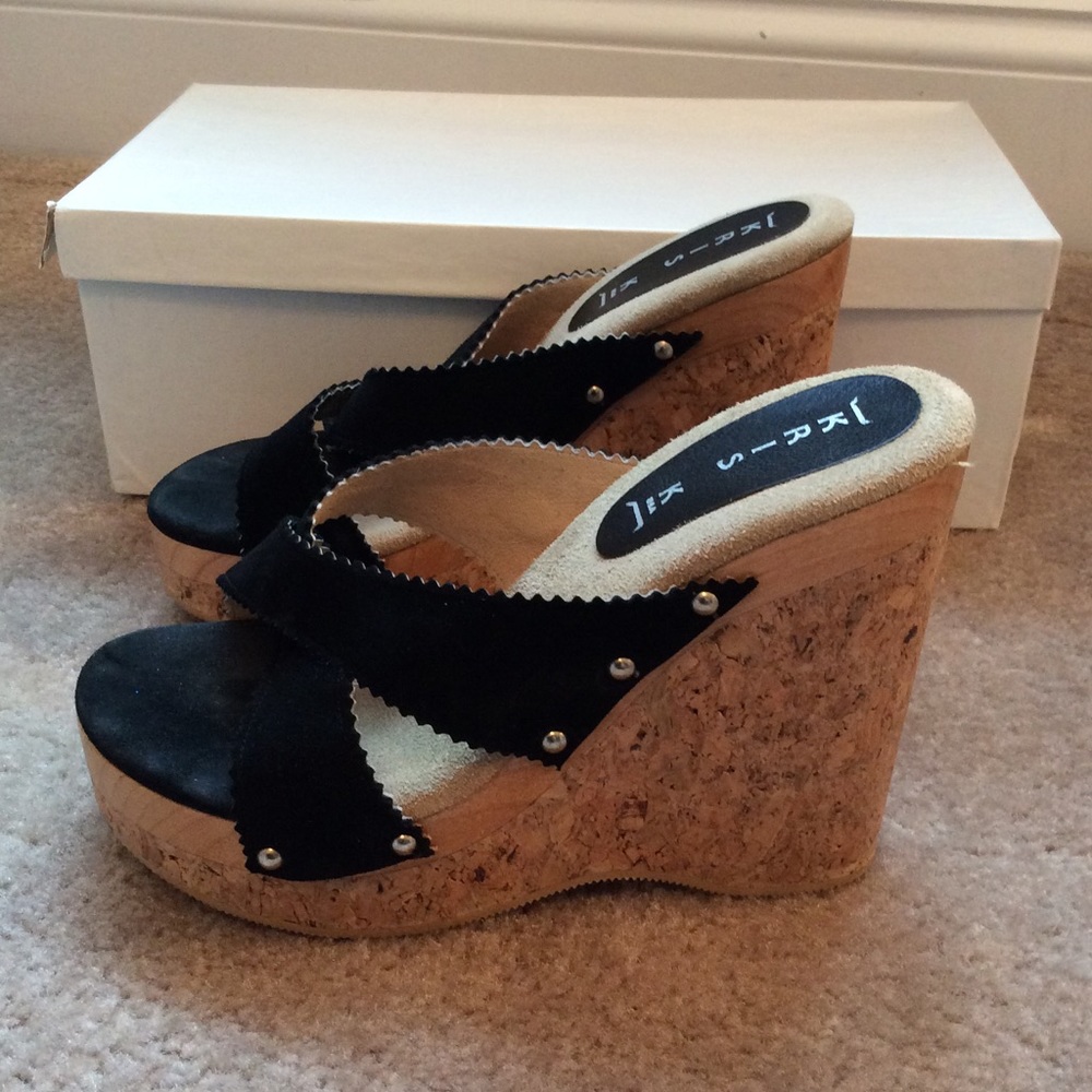 Kris K Wedges